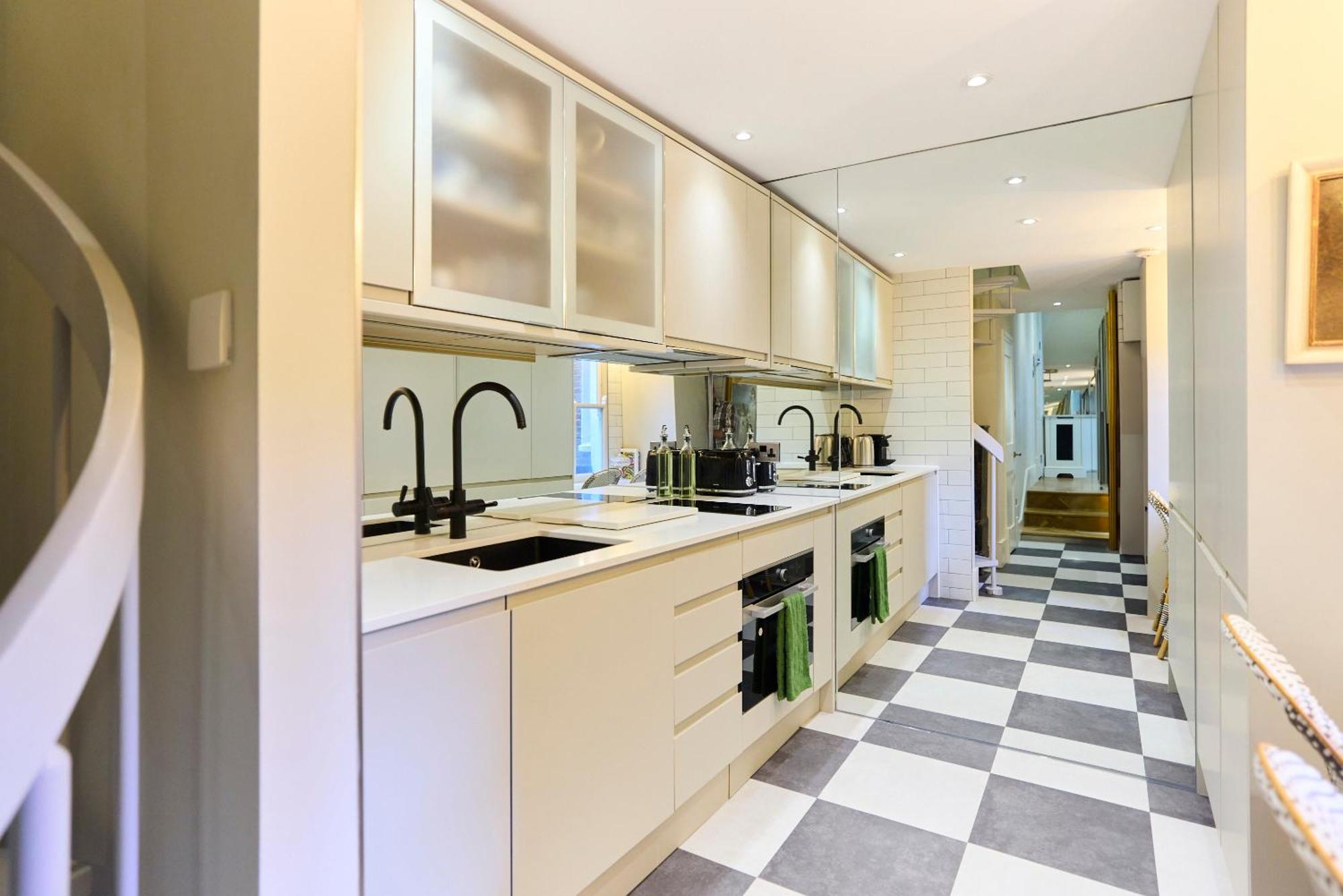 ロンドンThe Kensington Designer'S Retreat - Modern 1Bdr Flatアパートメント エクステリア 写真